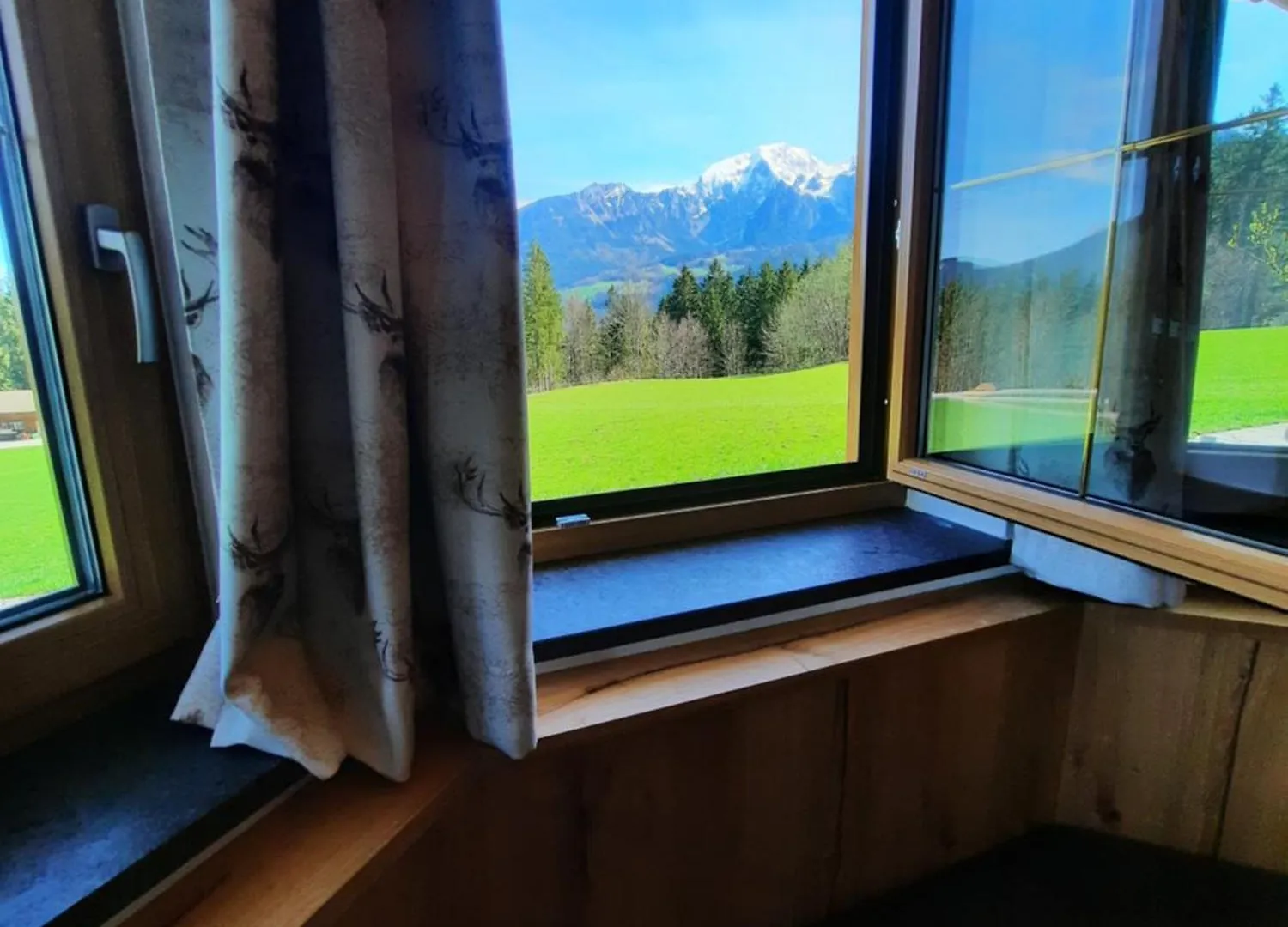 Appartements Hochoedlehen Schoenau am Koenigsee Guest house