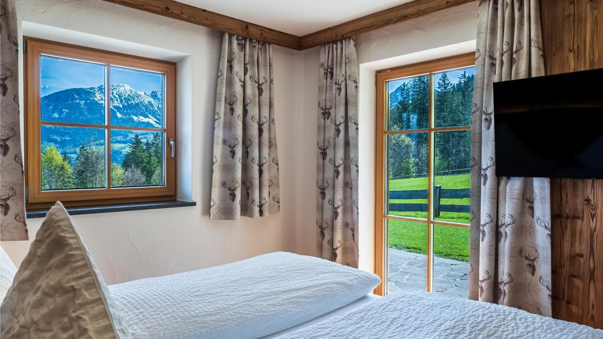 Guest house Appartements Hochoedlehen Schoenau am Koenigsee