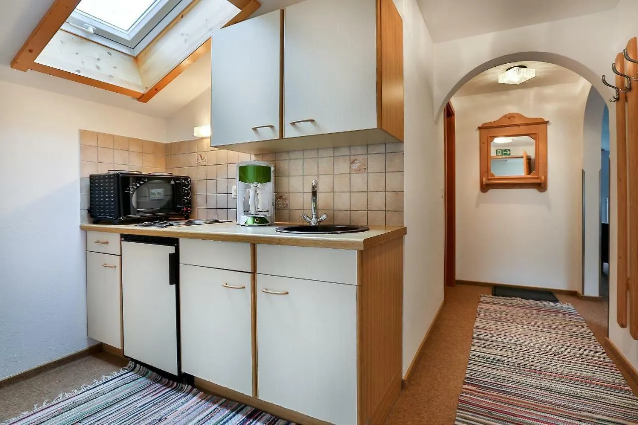 Appartements Hochoedlehen Schoenau am Koenigsee Guest house